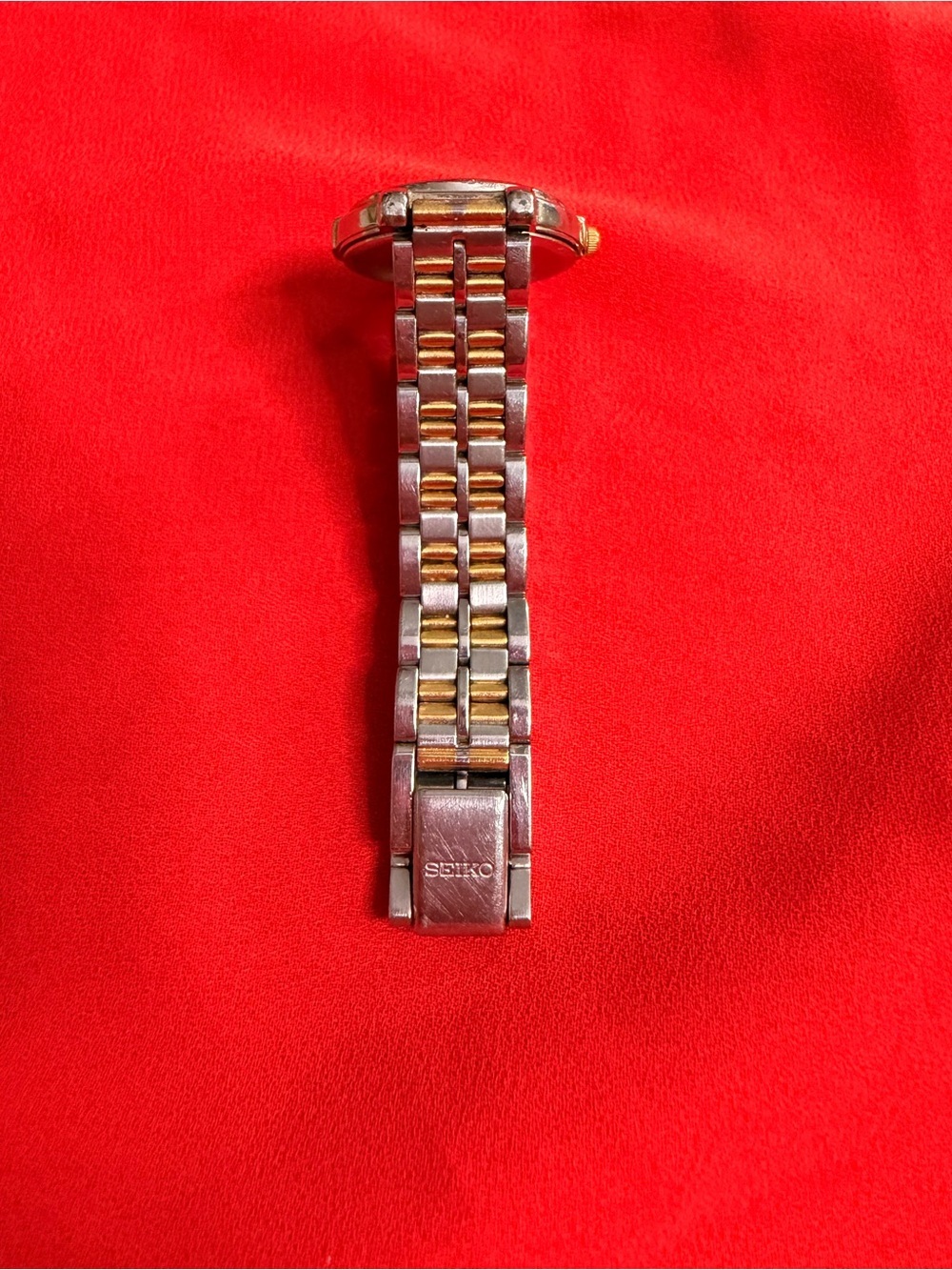 Seiko VintageTwo-Tone Silver and Gold Women's Wristwatch - Picture 3 of 9